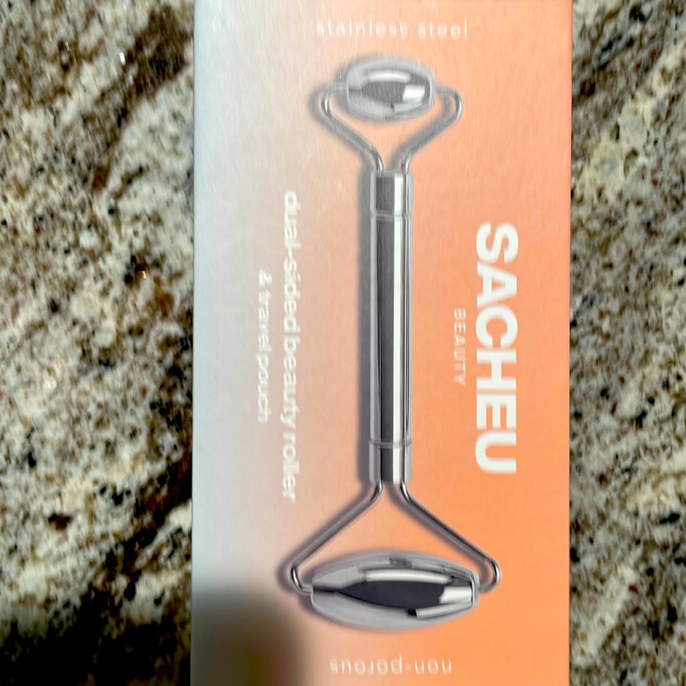 Beauty roller